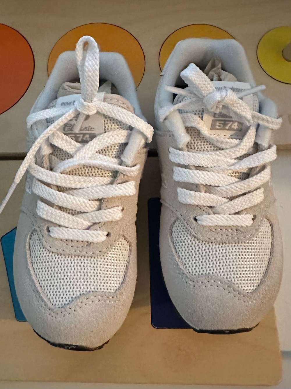 New Balance Grey White Shoe Box - 574 Model - Picture 7 of 14